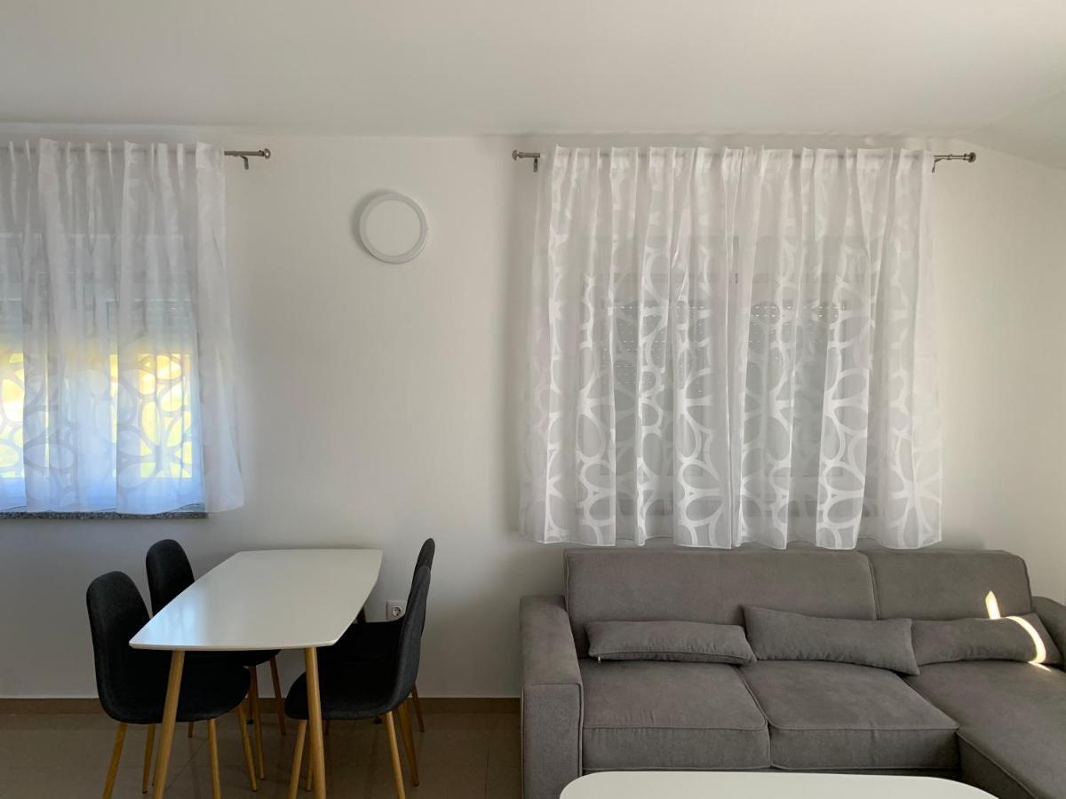 Appartamento Apartman Ki Pola Esterno foto