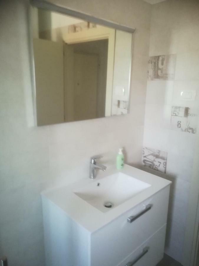 Appartamento Apartman Ki Pola Esterno foto