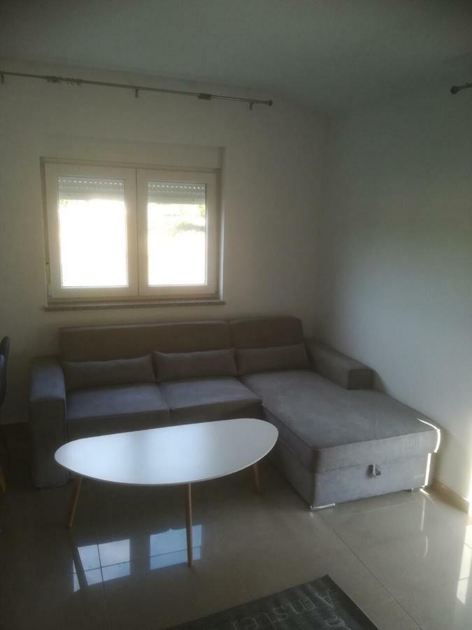 Appartamento Apartman Ki Pola Esterno foto